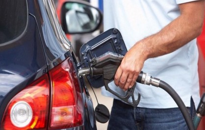 Đi Ô Tô Nên Đổ Xăng Nào Tốt?